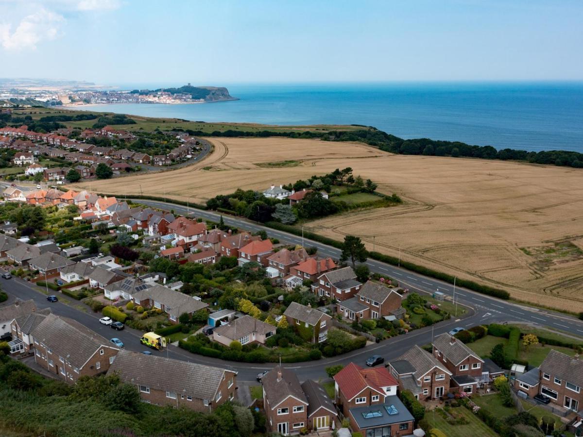 Pass The Keys Amazing 4 Bedroom Property- Hot Tub & Sea Views Scarborough Exteriör bild